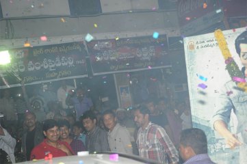 Yevadu Trailer Launch at Sandhya 70MM